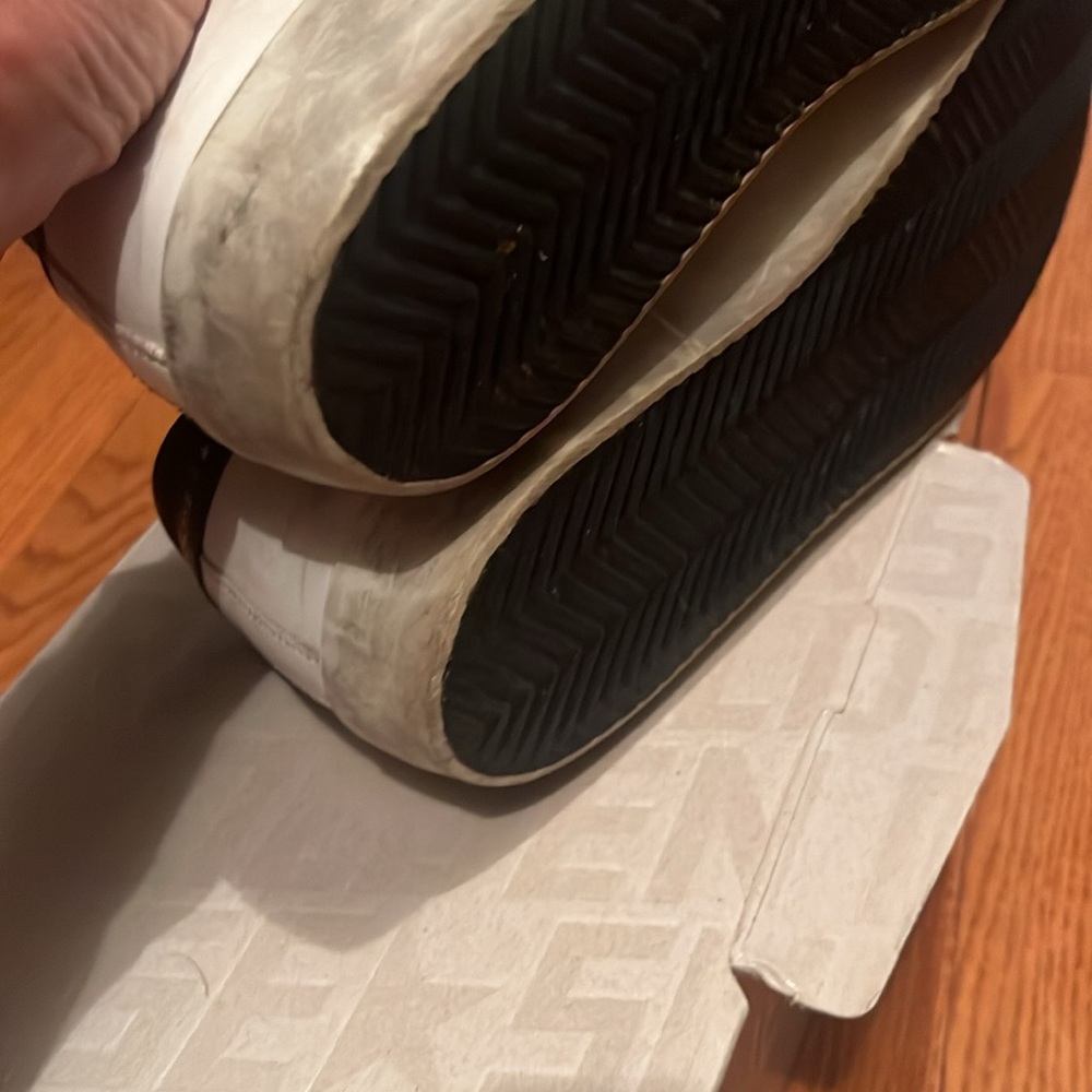 Golden Goose Womens Super Star Low top sneaker. - Picture 4 of 10